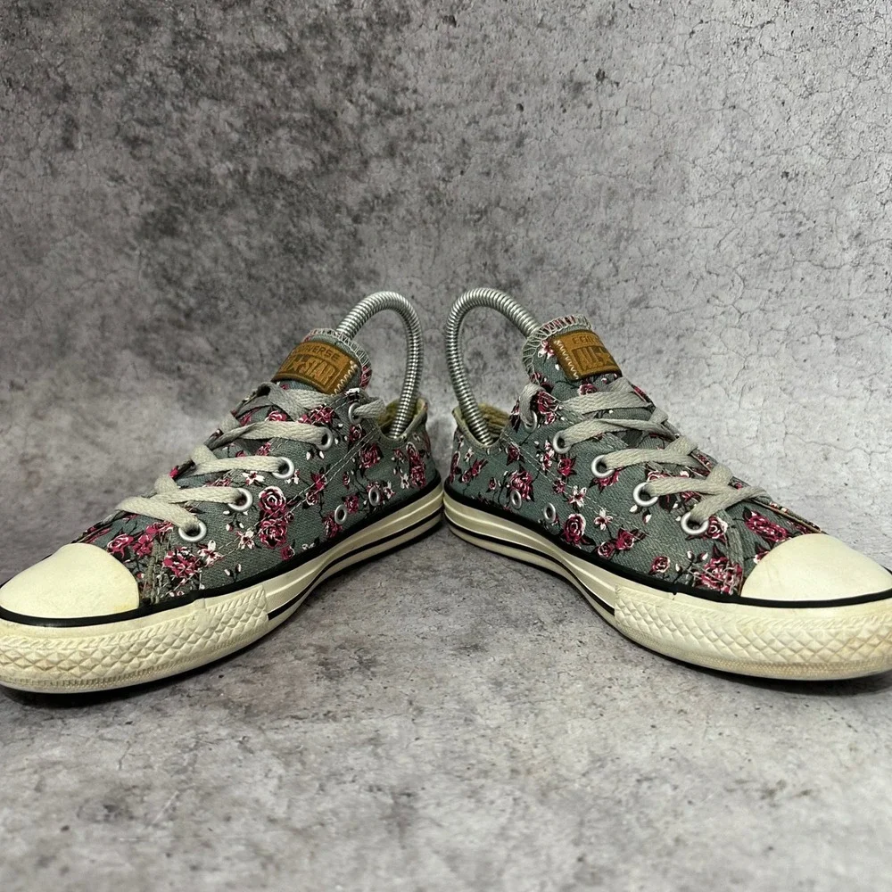 Converse Chuck Taylor All Star Youth 2 Gray Pink Floral Rose Low Top Sneakers